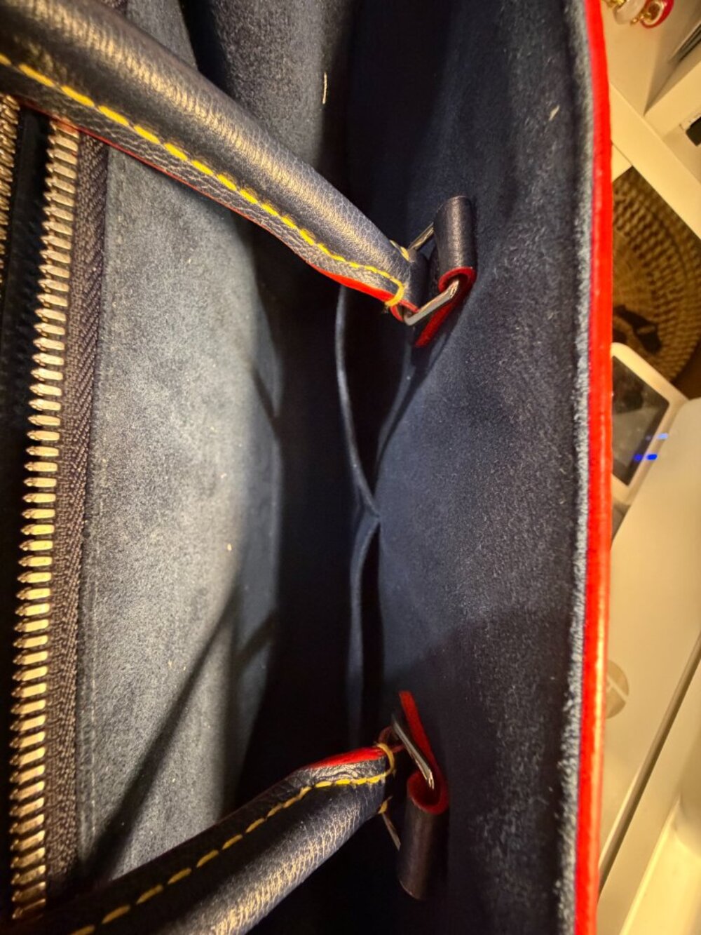Louis Vuitton EPI Twist - Navy Blue and Red - Picture 6 of 11
